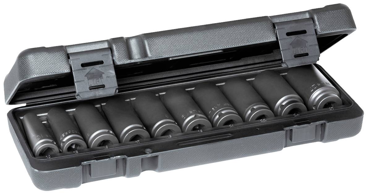 Een open, zwarte gereedschapskist met meerdere dopsleutels in verschillende maten, netjes naast elkaar gerangschikt.