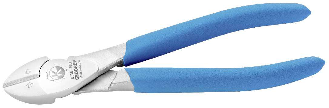 Blauwe zijkniptang met zilveren snijvlak, geschikt voor het doorknippen van kabels en draden, liggend op een witte achtergrond.