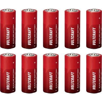 Tien rode alkaline batterijen van het merk Voltcraft, gerangschikt in twee rijen. Elke batterij heeft een plus- en minteken voor de polariteitsaanduiding.