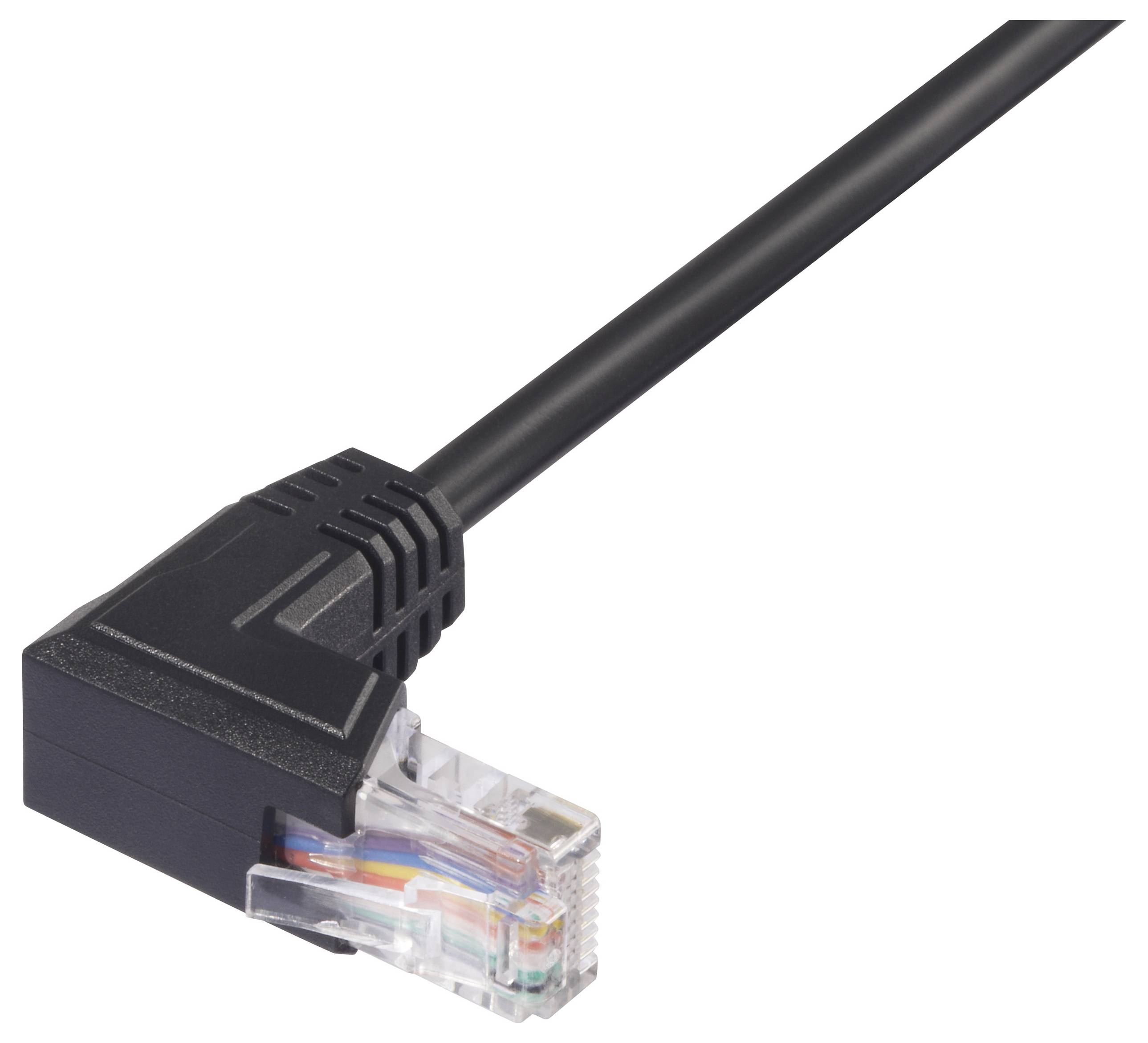 Een zwarte Ethernet-kabel met een haaks aangesloten connector, geschikt voor het verbinden van netwerkapparatuur in beperkte ruimtes.