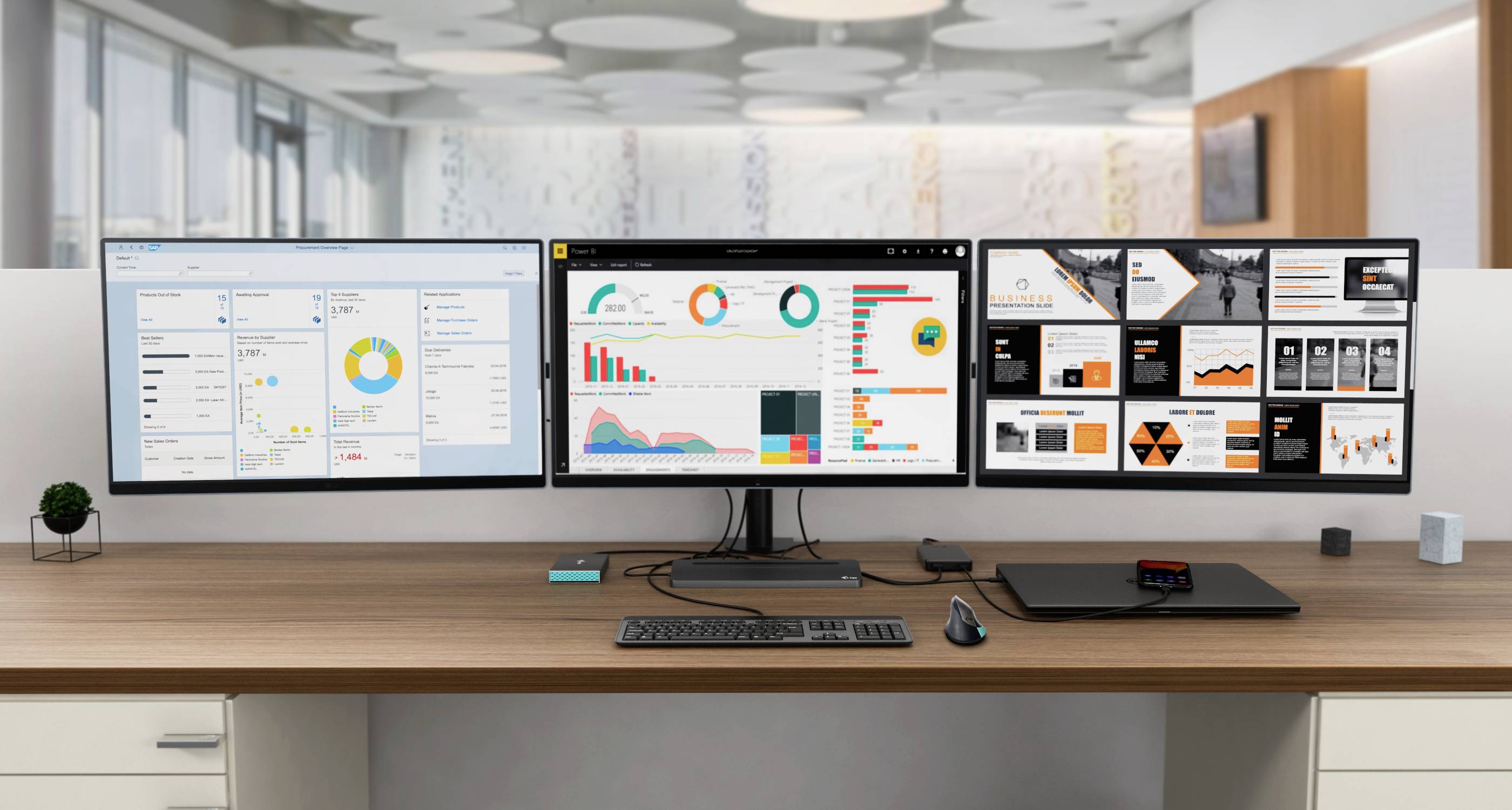 Drie computerschermen tonen grafieken en diagrammen in een modern kantoor. Weergave van data-analyses en rapporten.
