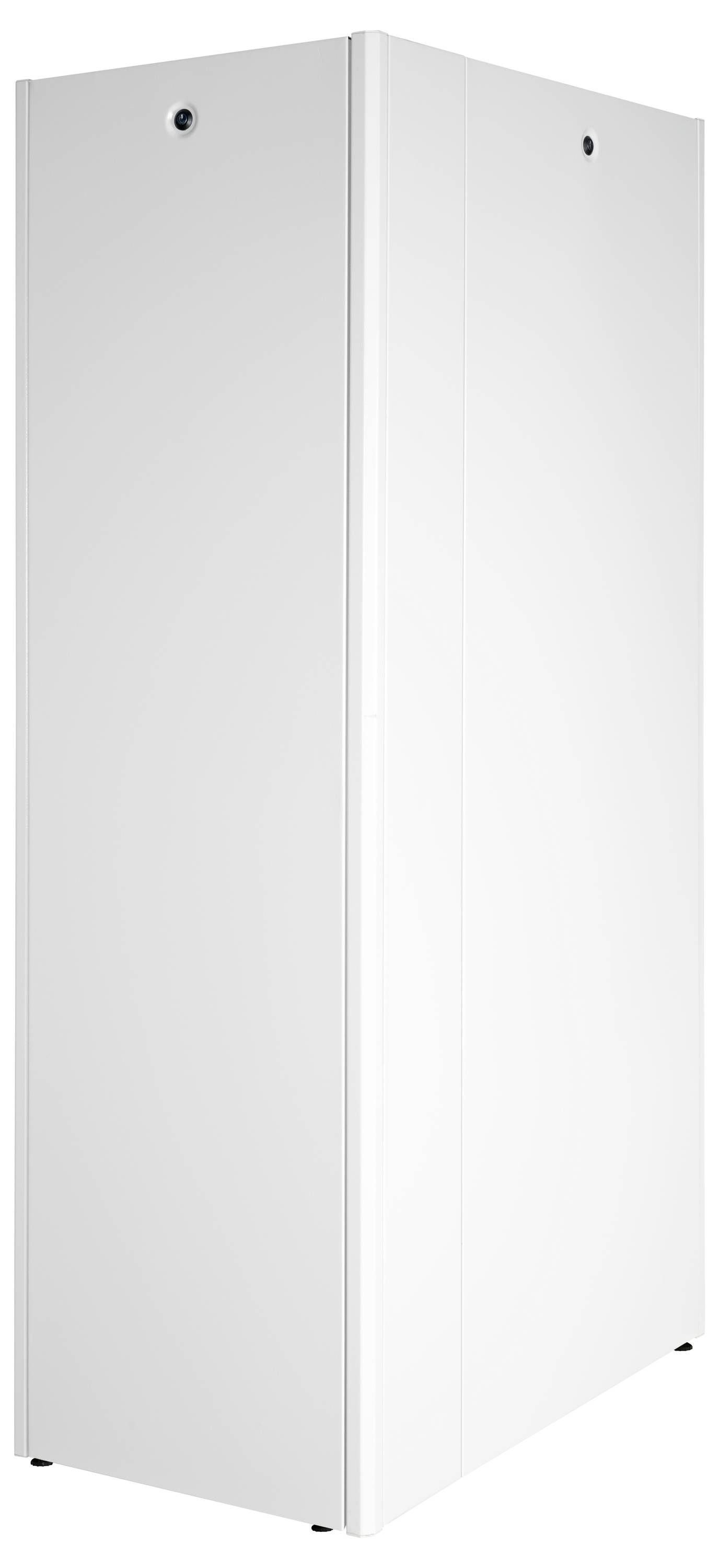 Een witte, hoge kast met een hoekig ontwerp en minimale details.