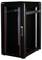 Zwarte serverrack-kast met schuifglas, geschikt voor opslag van IT- en netwerkapparatuur in datacenters.