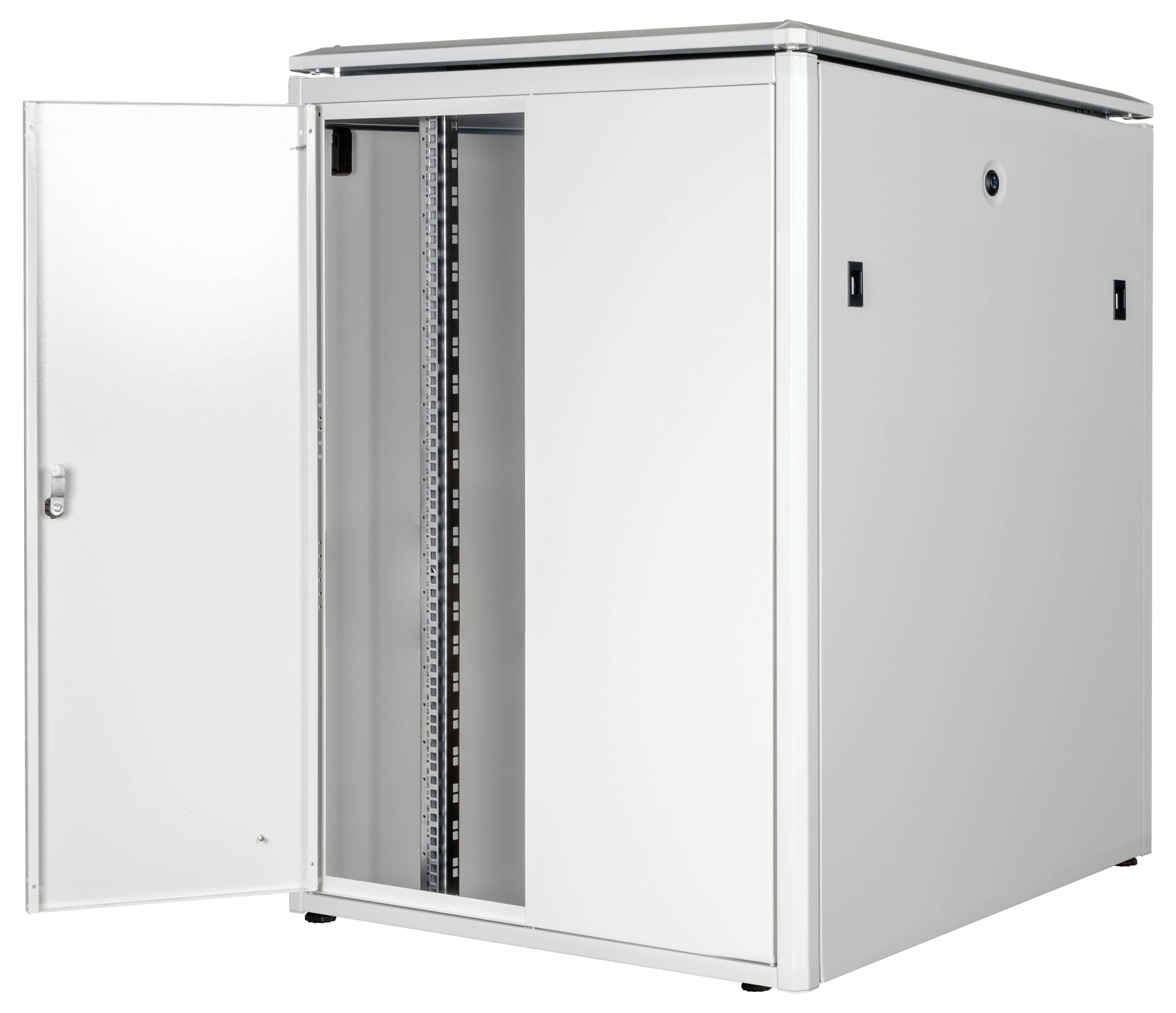 Een witte, ruime metalen kast met een open deur, geschikt voor het opslaan van servers of technische apparatuur.