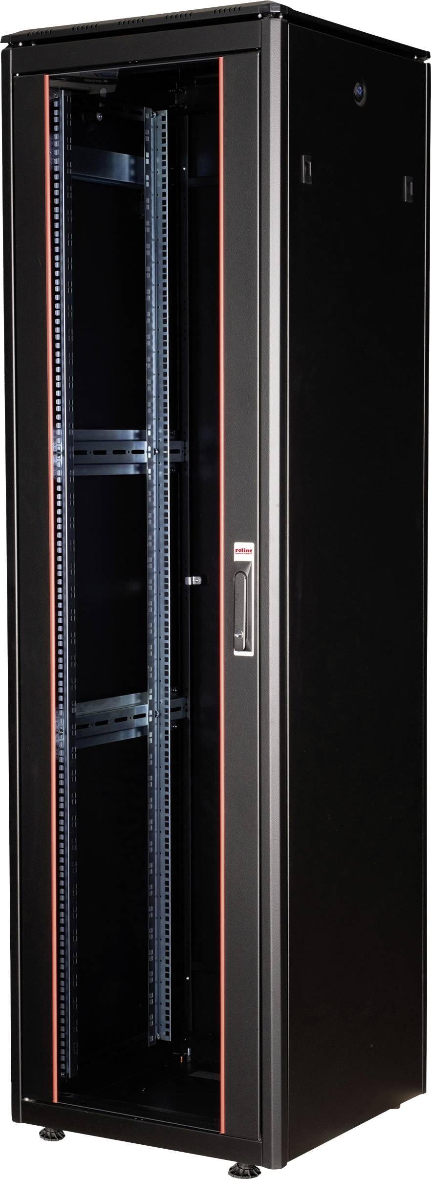 Een zwarte serverrack met glazen voorkant, open binnenruimte en rode accentlijnen, staat op een lichte achtergrond.