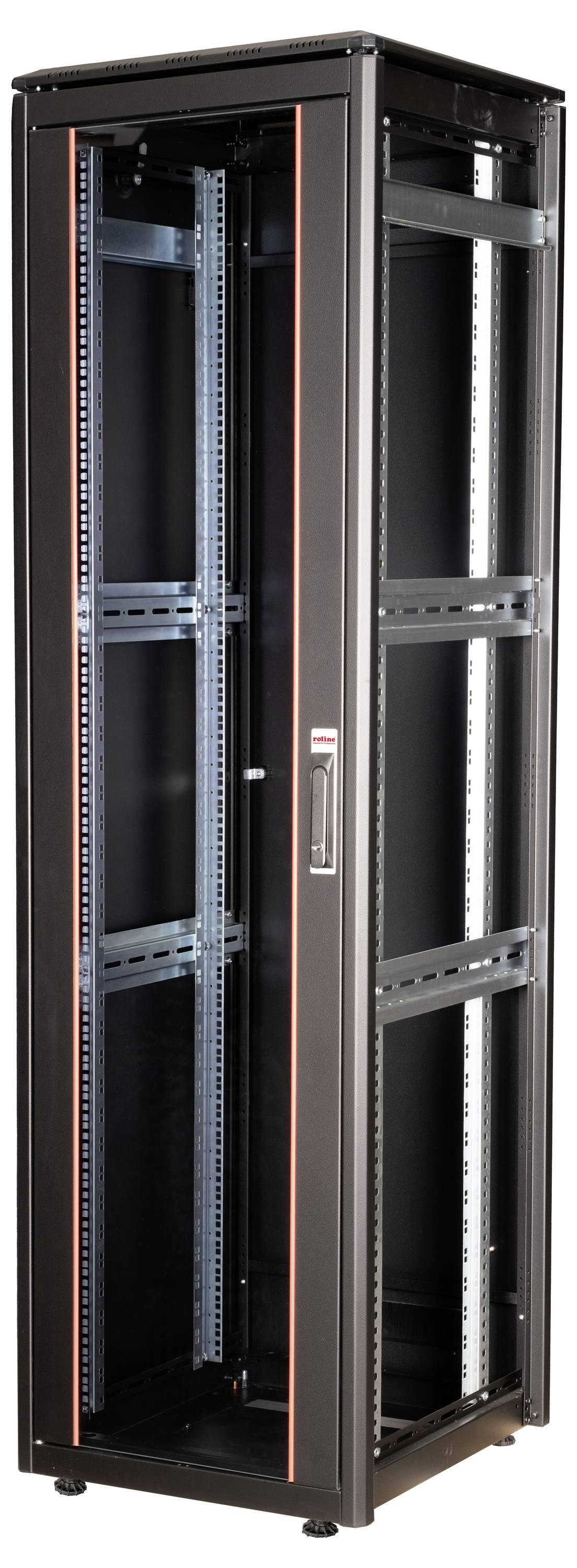 Een zwart serverrek met rode accenten, leeg, zonder servers of kabels. Geschikt voor IT-infrastructuur in datacenters.