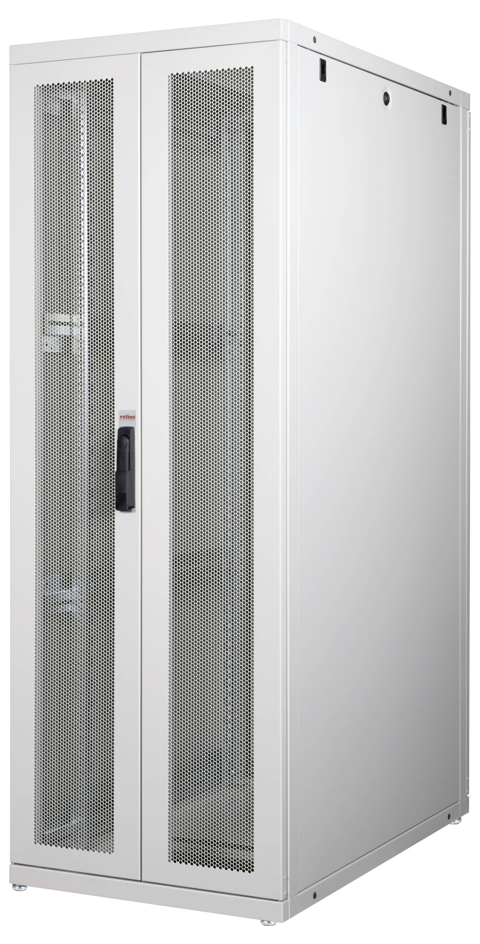 Een hoge, witte serverrack kast met een geperforeerde voordeur voor ventilatie, geschikt voor het huisvesten en organiseren van computerapparatuur.