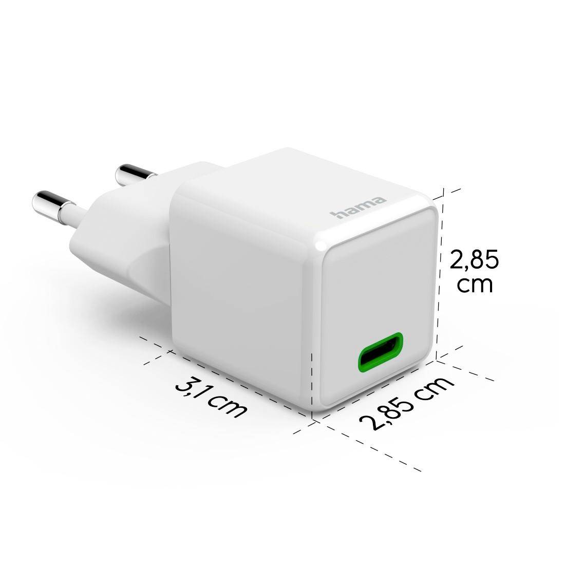 Een wit oplaadapparaat met USB-C-aansluiting. Afmetingen: 3,1 cm x 2,85 cm x 2,85 cm. Links twee Eurostekkers. Merknaam 'hama' bovenaan.