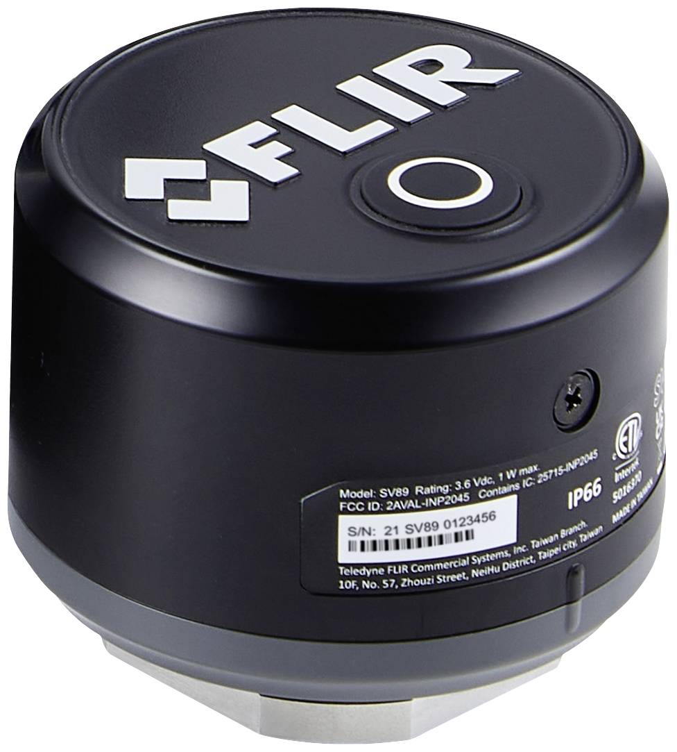 Een zwarte FLIR-camera, model SV89, uitgerust voor robuuste omgevingen met IP66-classificatie. Serienummer: 21 SV89 0123456.