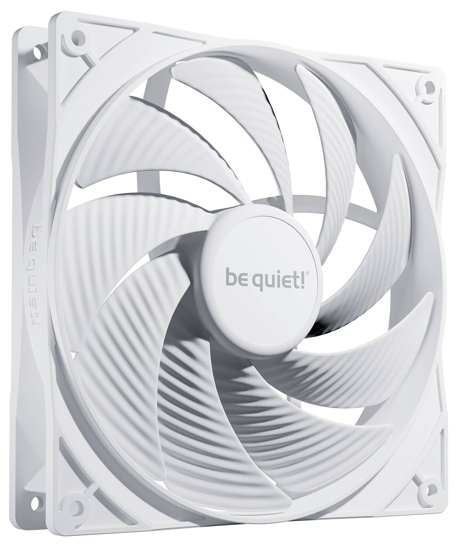 Een witte, vierkante computerventilator met het opschrift 'be quiet!' in het midden.