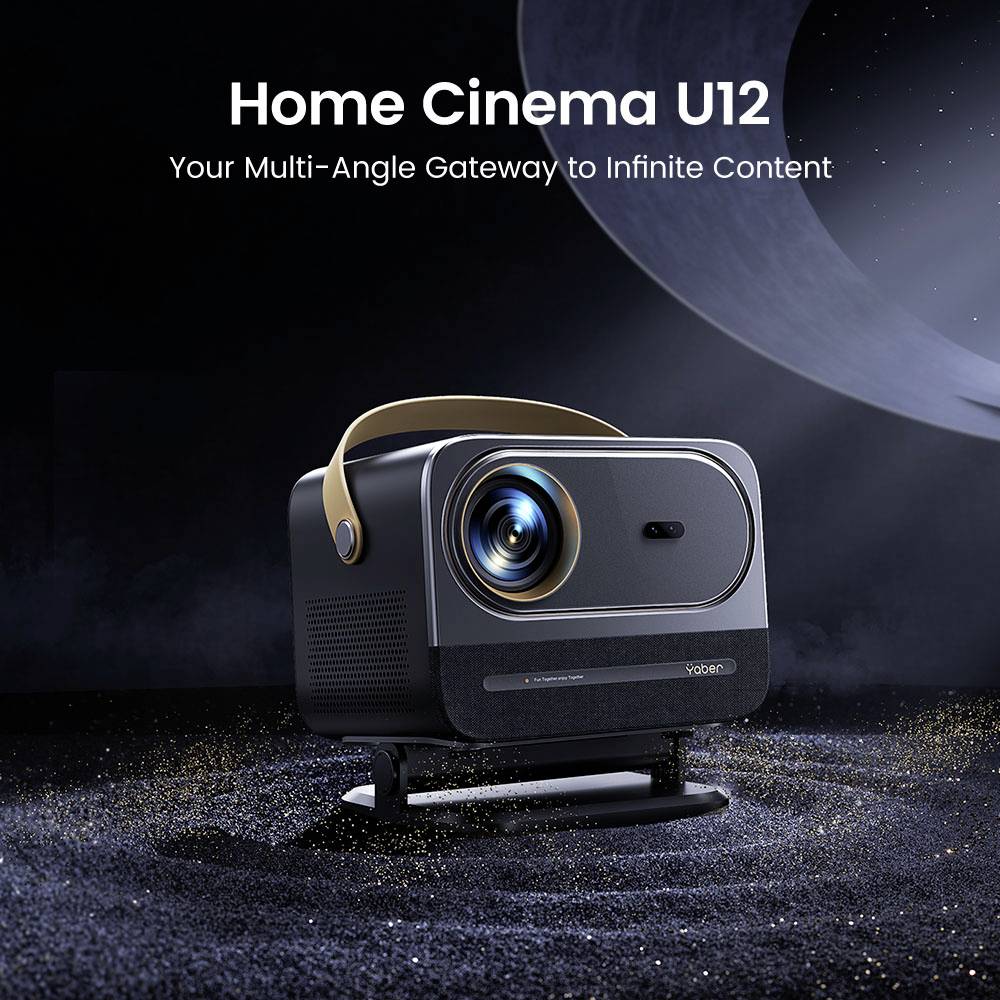 'Home Cinema U12' Projector op een tafel, uitstekende lens, met tekst: 'Uw Multi-Hoek Poort naar Oneindige Content'.