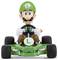 Een figuur in groene kleding en helm bestuurt een groene kart. De scène doet denken aan een videospel of racespel.