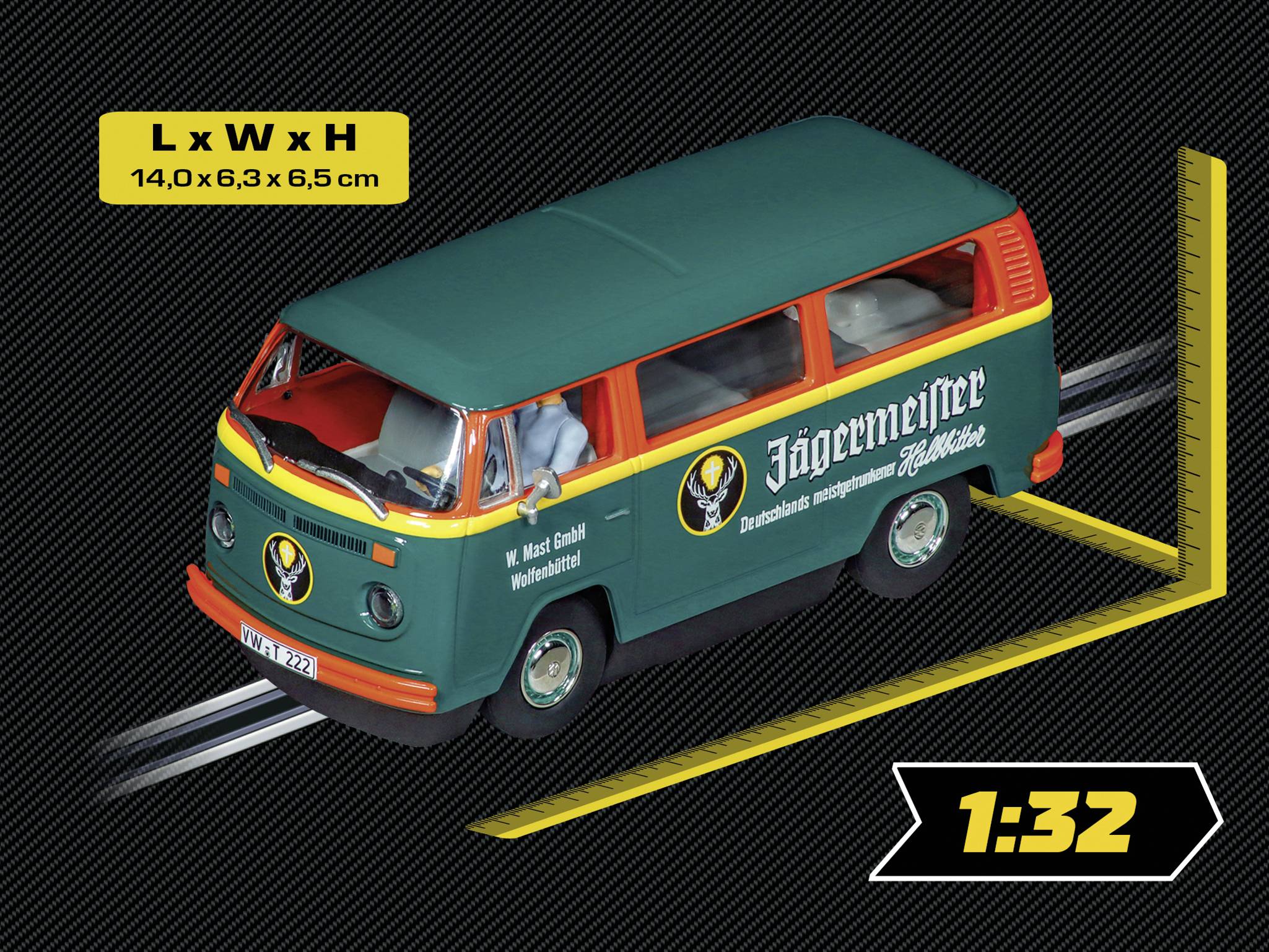 Een modelauto van het type VW T2 op schaal 1:32, met Jägermeister-reclame, op een zwarte achtergrond en afmetingen 'L x B x H: 14,0 x 6,3 x 6,5 cm'.