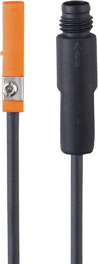 Close-upfoto van een zwart geïsoleerd elektriciteitssnoer met een grijze metalen aansluiting links en een zwarte kunststof handgreep rechts.