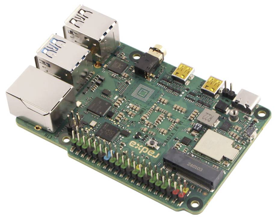 Een groene Raspberry Pi-printplaat met meerdere aansluitingen en componenten, waaronder USB-poorten en GPIO-pinnen.