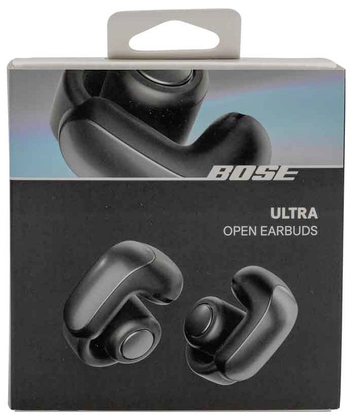 Zwarte draadloze oortelefoons 'Bose Ultra' in open verpakking, van de voorkant gefotografeerd. Merknaam en model herkenbaar.