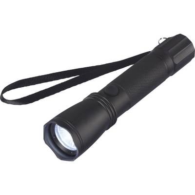 Zwarte zaklamp met gestructureerde greep en polsband, ingeschakeld, op een witte achtergrond.