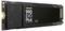 Een 'Samsung 990 EVO Plus' SSD-station met 2 TB capaciteit. Slanke, zwarte hardware voor snelle opslag en gegevensverwerking.