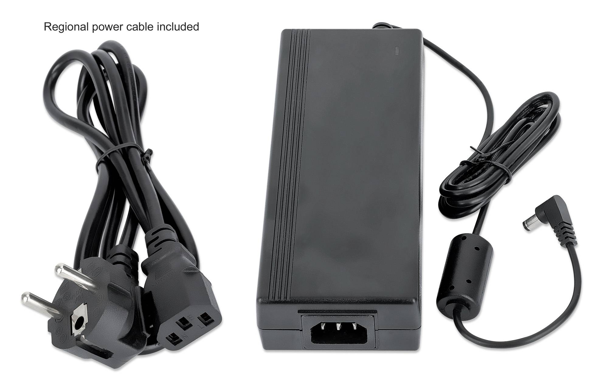 Zwarte laptopvoedingadapter met lang stroomkabel en EU-stekker. Tekst linksboven: 'Regionaal stroomsnoer inbegrepen'.