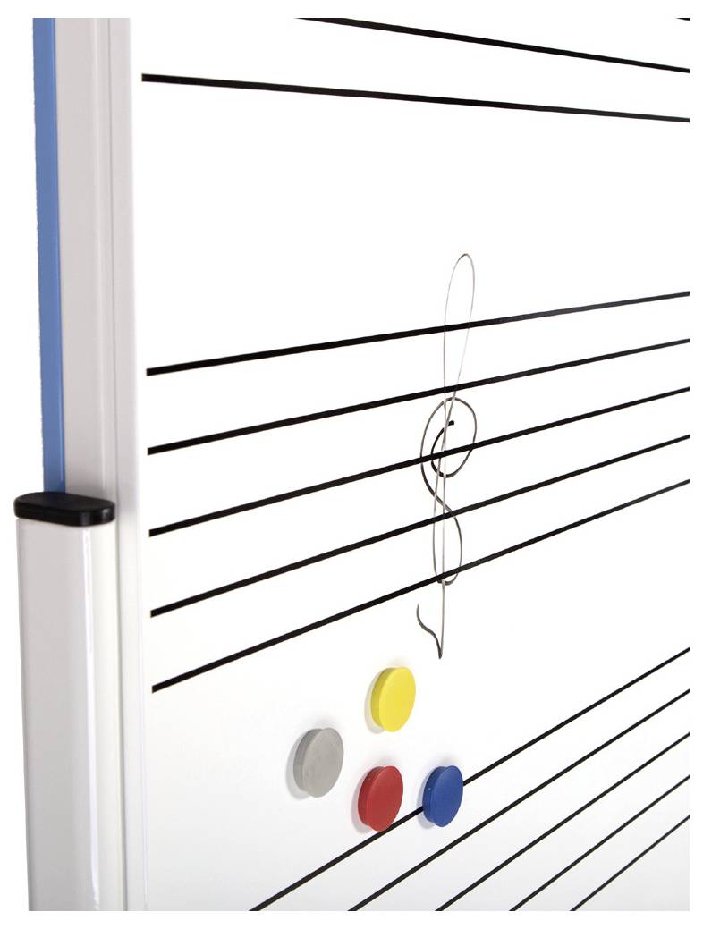 Een whiteboard met zwarte lijnen en een muzieksleutel, waarop gekleurde magneten: grijs, geel, rood en blauw.