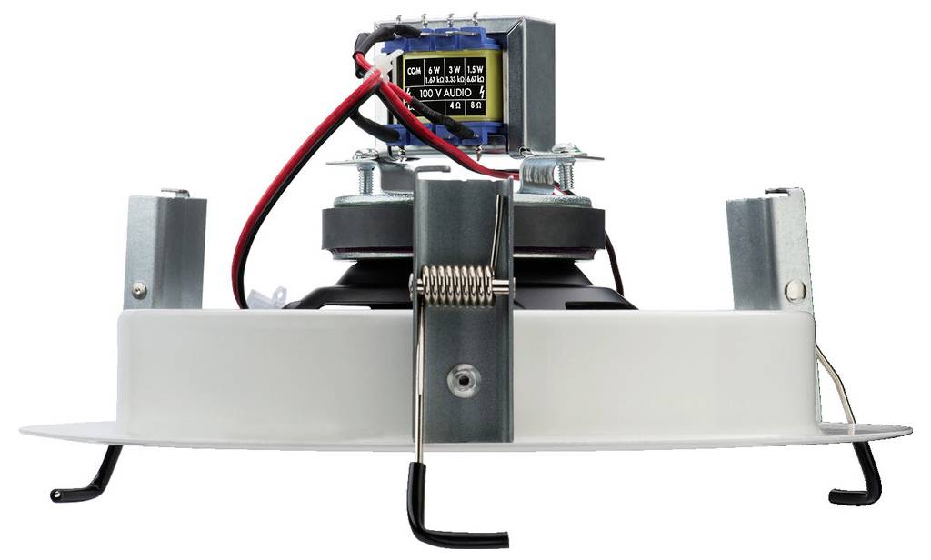 Een luidspreker met blootliggende bedrading en metalen bevestigingsbeugels, geschikt voor plafondmontage.