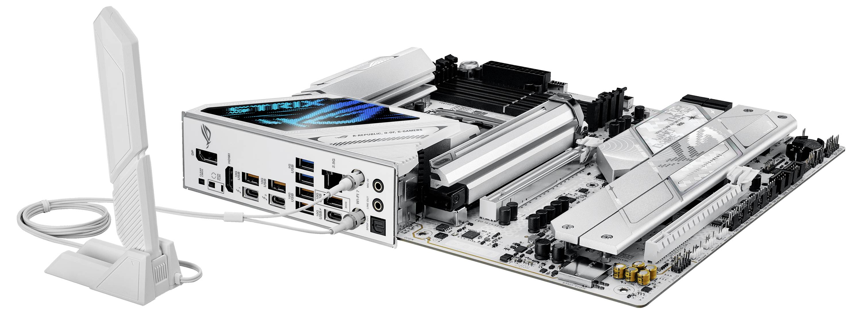 Een wit computermoederbord met meerdere aansluitingen en een extern antennemodule, geschikt voor high-performance computing.