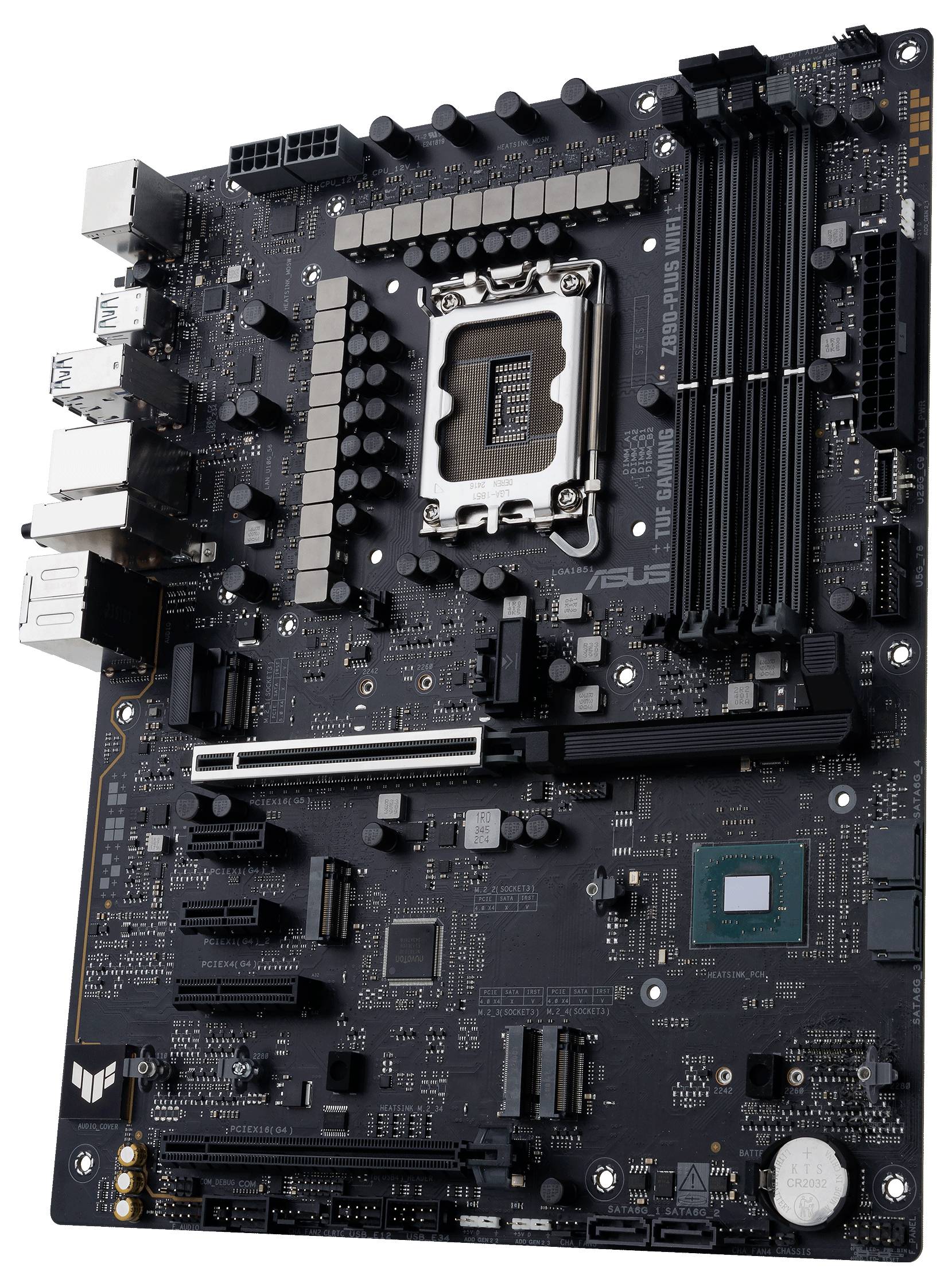 Een computermoederbord met meerdere RAM-sleuven, PCIe-sleuven, processorvoet en aansluitingen voor randapparatuur.