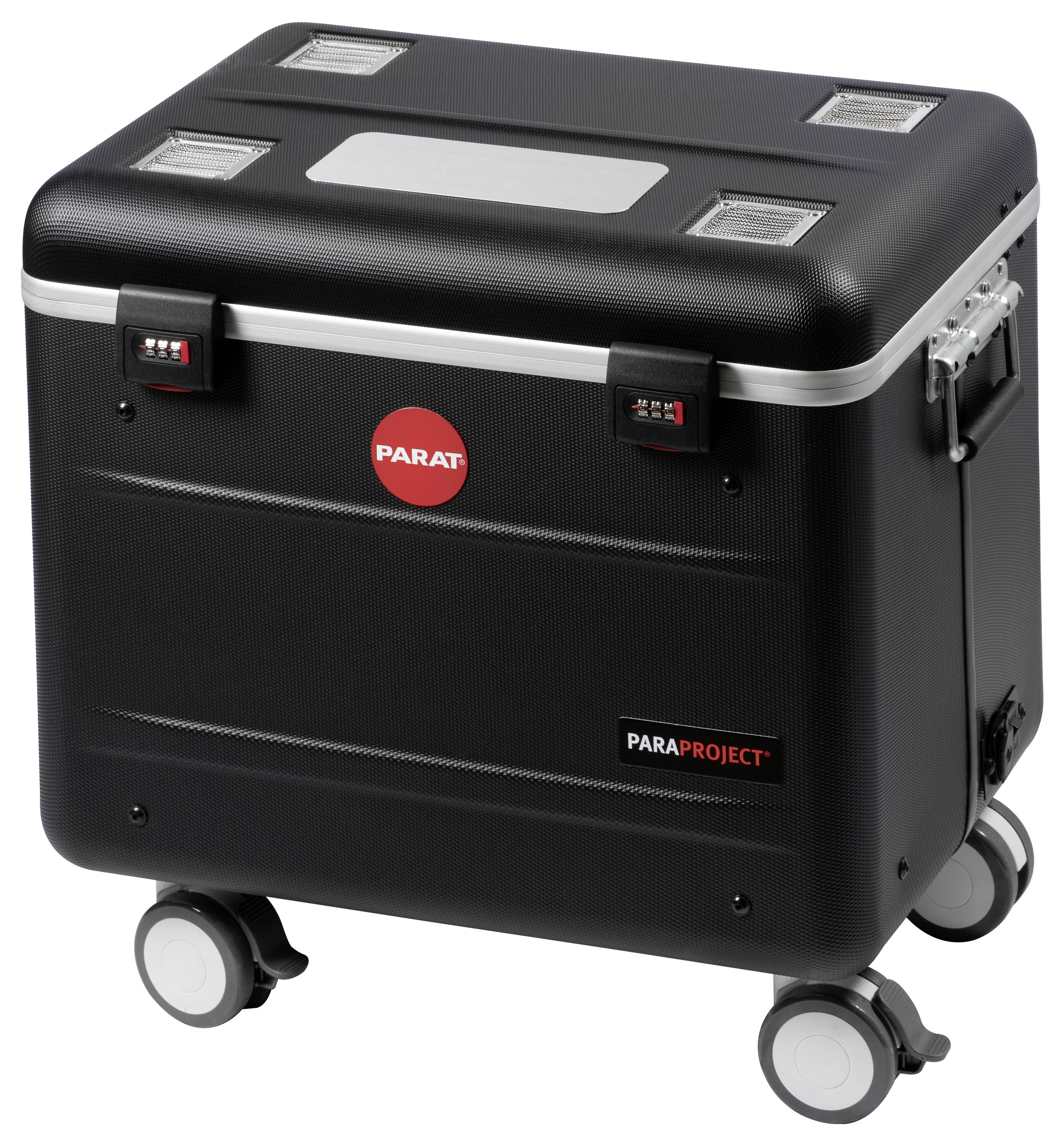 Zwarte trolley met rood logo van het merk 'PARAT' en opschrift 'PARAPROJECT'. Twee sloten met nummersloten zijn zichtbaar.