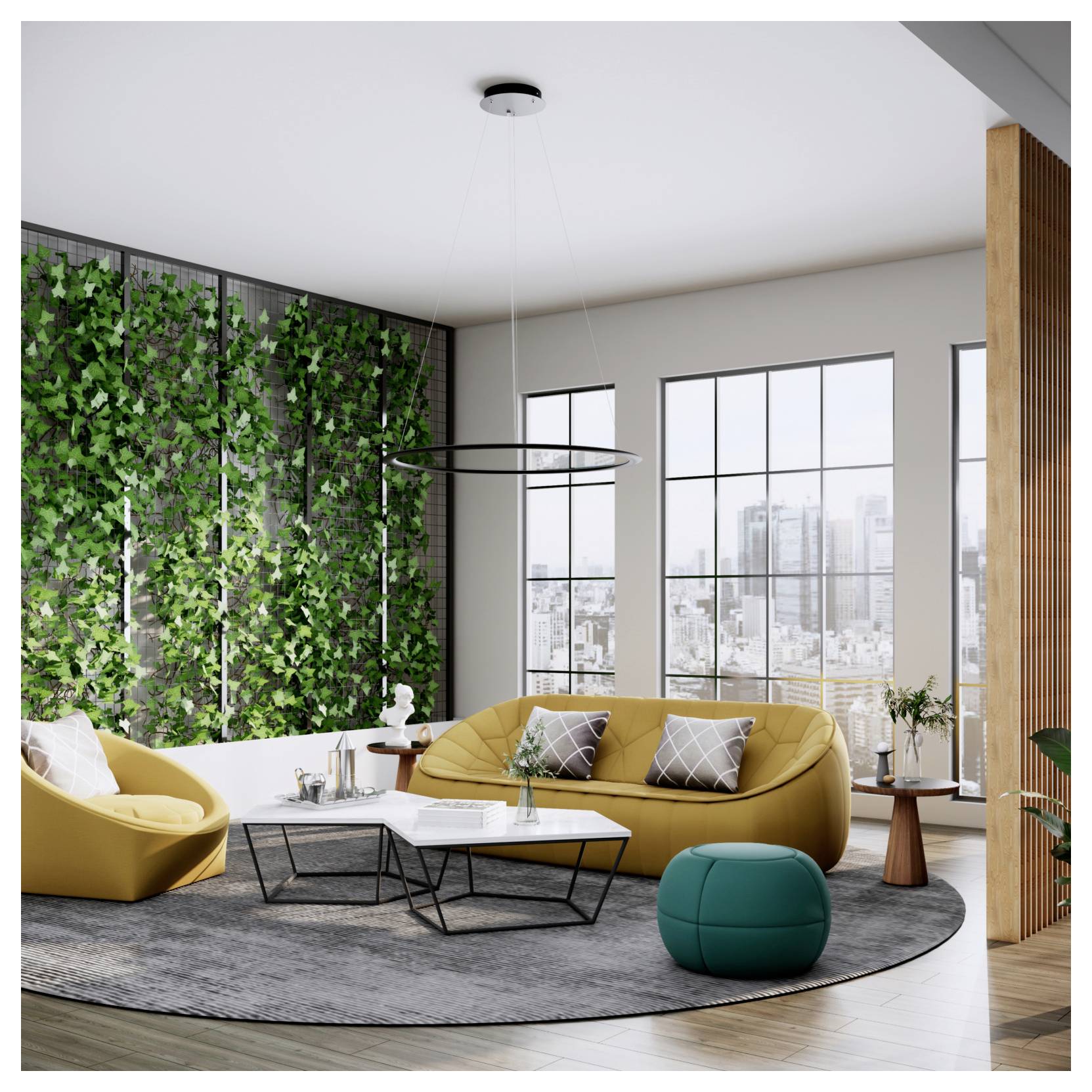 Moderne woonkamer met mosterdgele bank en stoel, turquoise poef, marmeren salontafel, groene plantenwand en grote ramen met uitzicht op de stad.