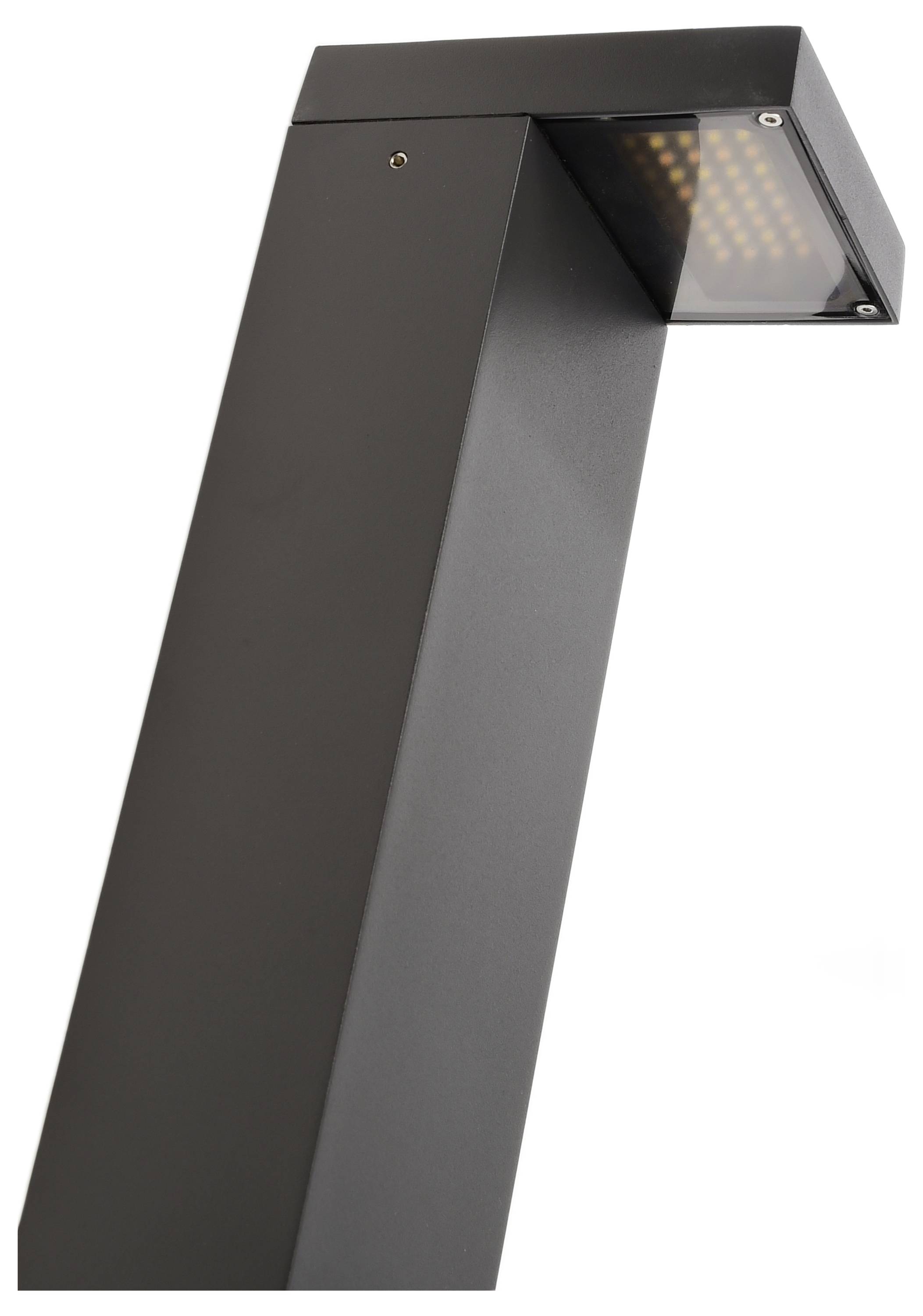 Een moderne, donkergrijs buitenlamp met een rechthoekige lichtopening die naar beneden schijnt. Geschikt voor paden en tuinen.