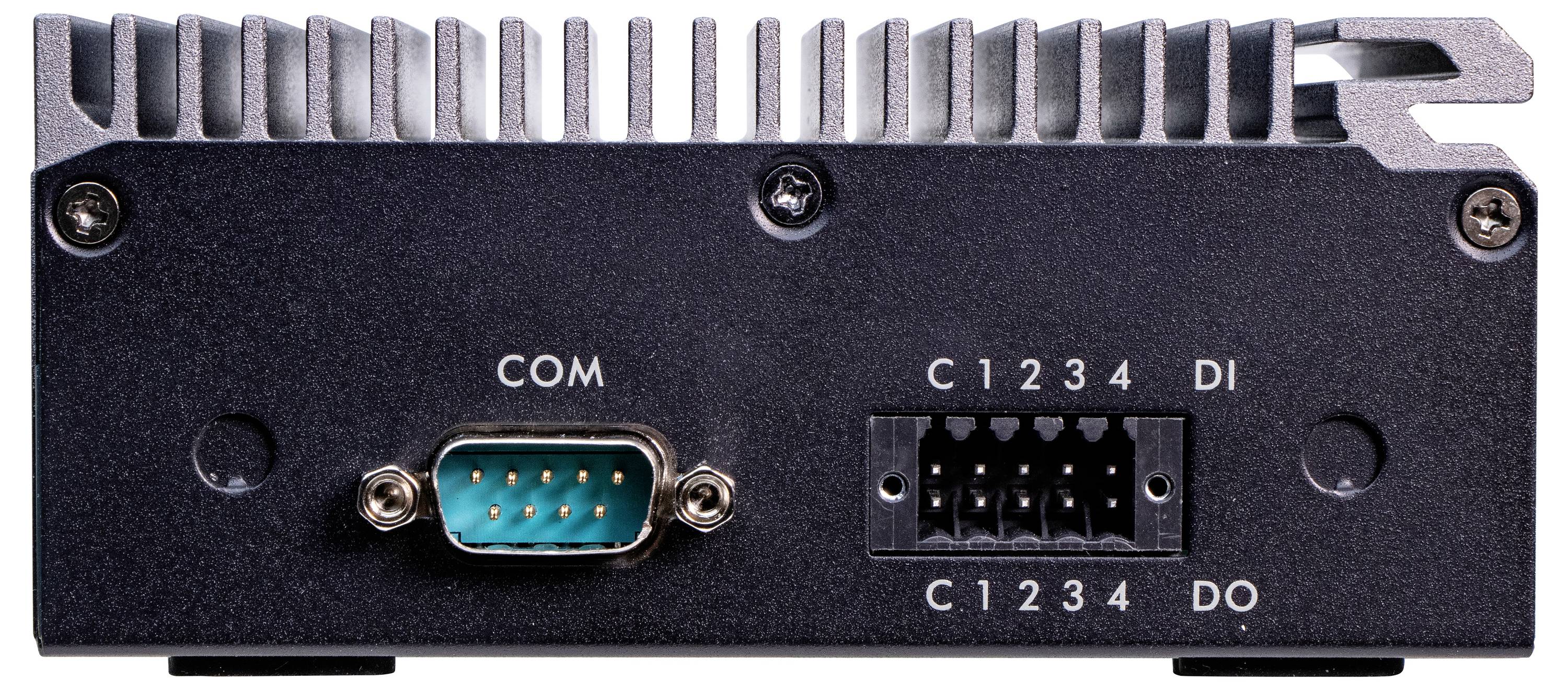 Achterkant van een elektronisch apparaat met een COM-poort en een digitale I/O-connector.