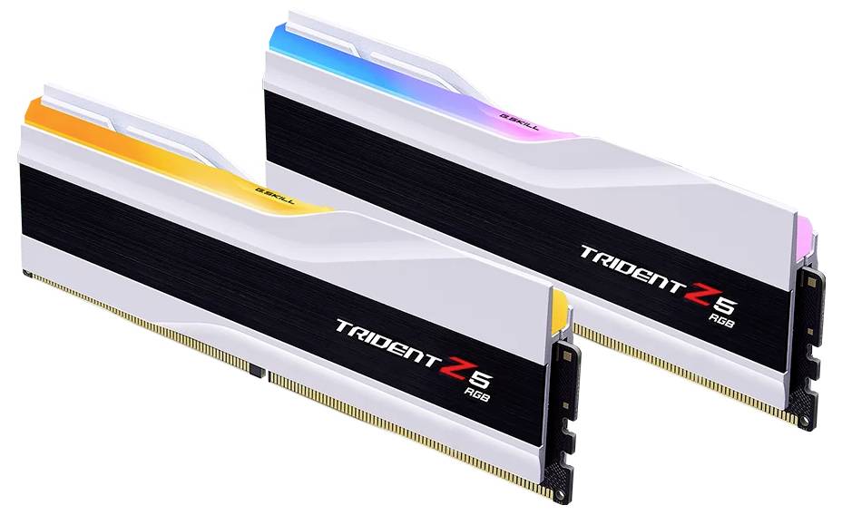 Twee RAM-modules 'Trident Z5 RGB' met gekleurde LED-strips. Bovenste module toont blauw licht, onderste module oranje.