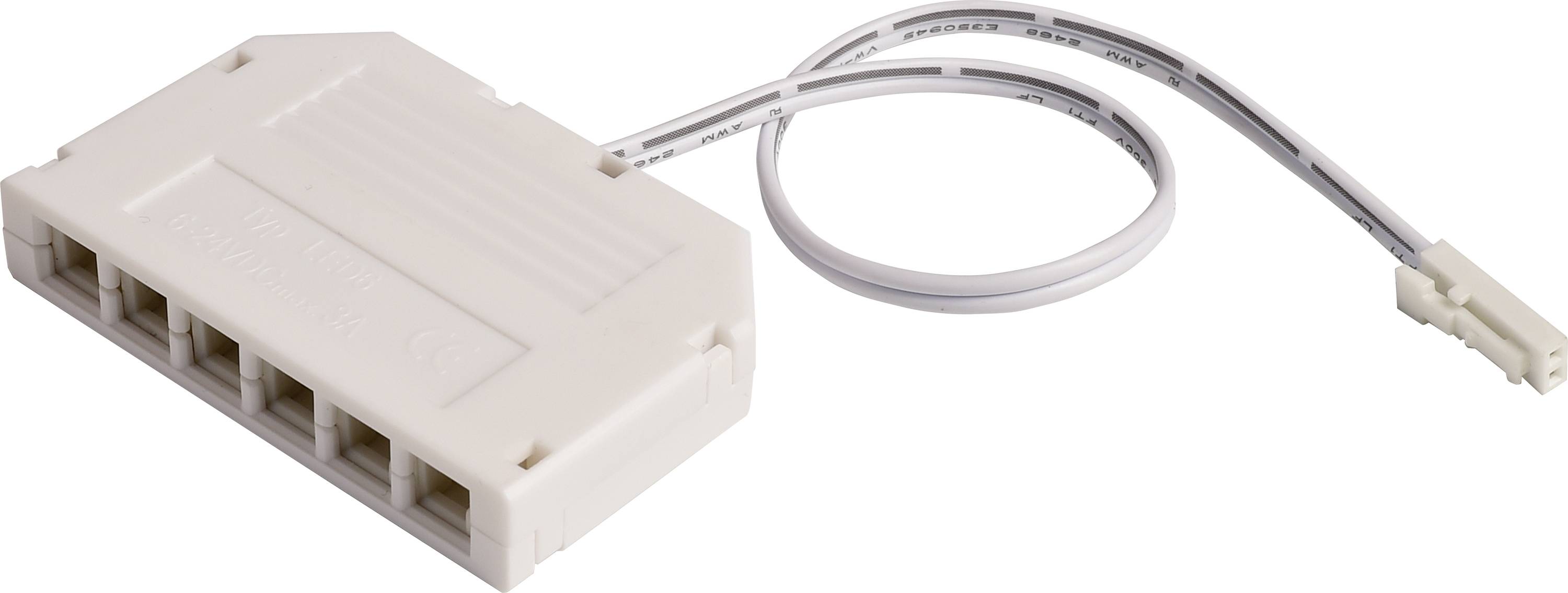 Witte elektrische stekkerverbinding met zes aansluitingen en een kabel die eindigt in een kleine stekker.