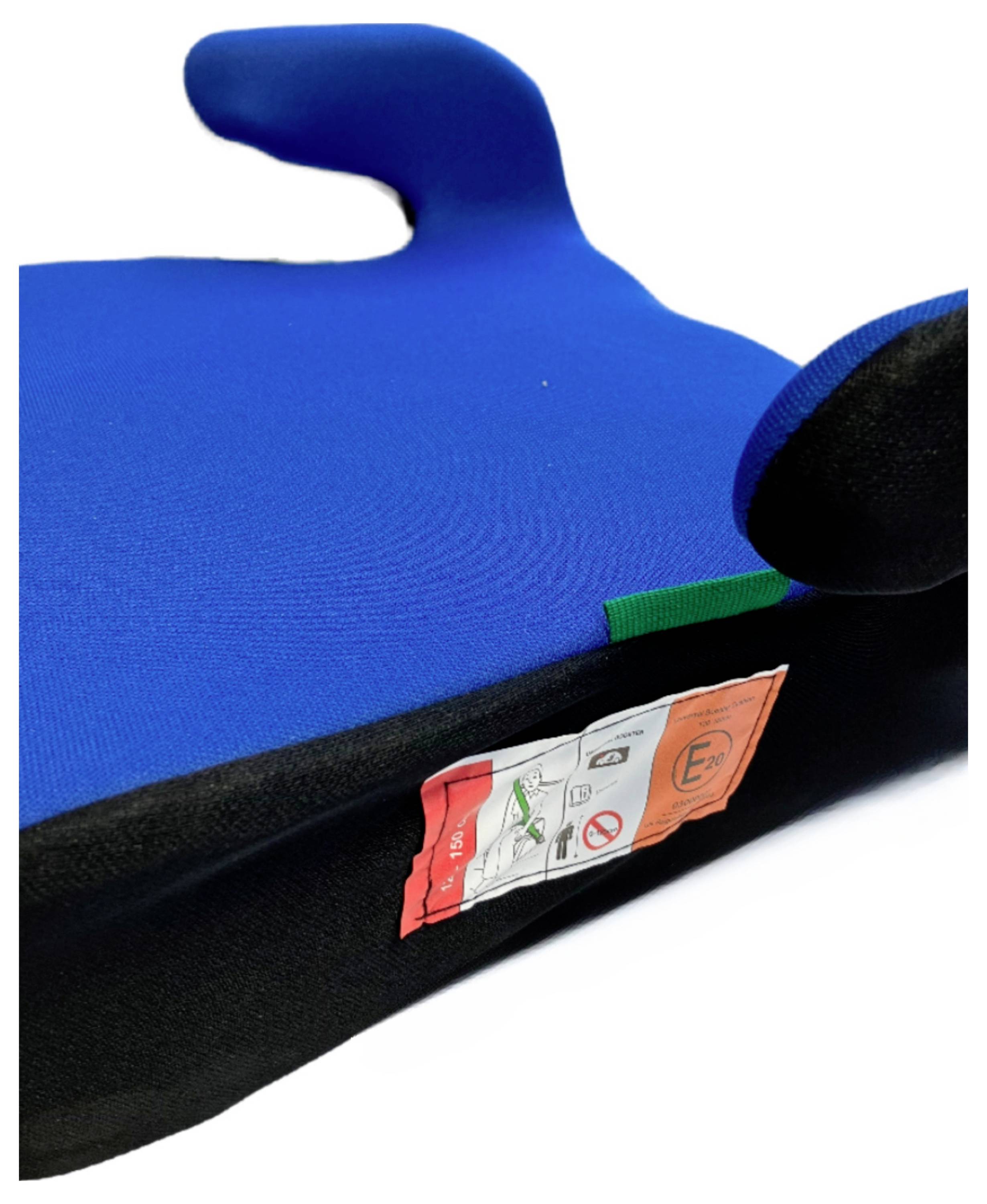 Een blauwe kinderzitverhoging met bijbehorend veiligheids- en gebruiksetiket.