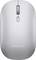 'Bovenaanzicht van een zilveren Samsung-computermuis met scrollwiel. Het ontwerp is minimalistisch en draadloos voor gemakkelijk gebruik.'