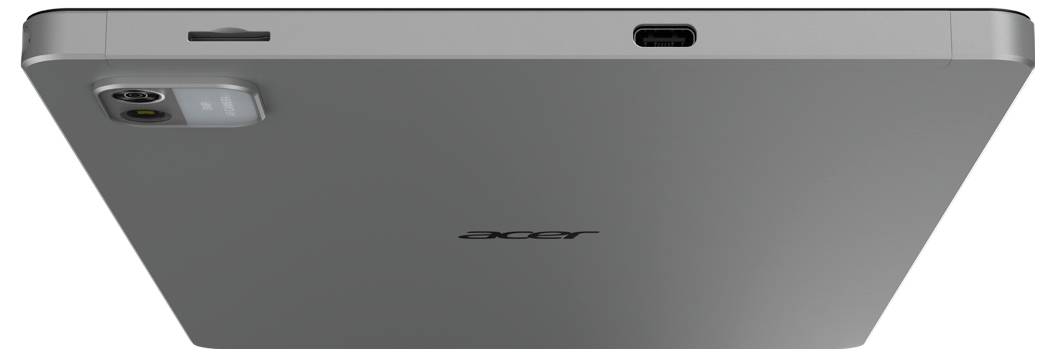 Een grijze Acer-tablet in diagonaal aanzicht. De USB-C-aansluiting en de achtercamera zijn zichtbaar.