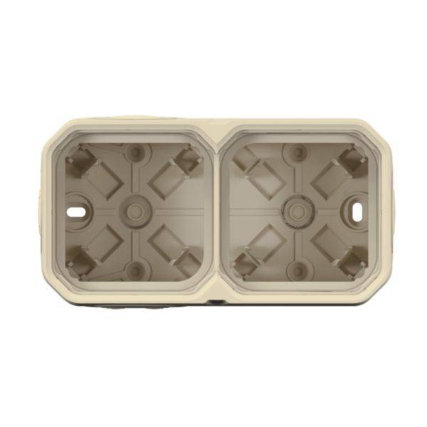 Twee beige kunststof containers, rechthoekig, naast elkaar. Elk heeft vier gelijkmatig verdeelde bevestigingspunten aan de hoeken.