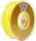 Spoel met geel ABS-filament voor 3D-printer, transparante kunststof verpakking met etiket bovenaan, toont filamenttype en gewicht.