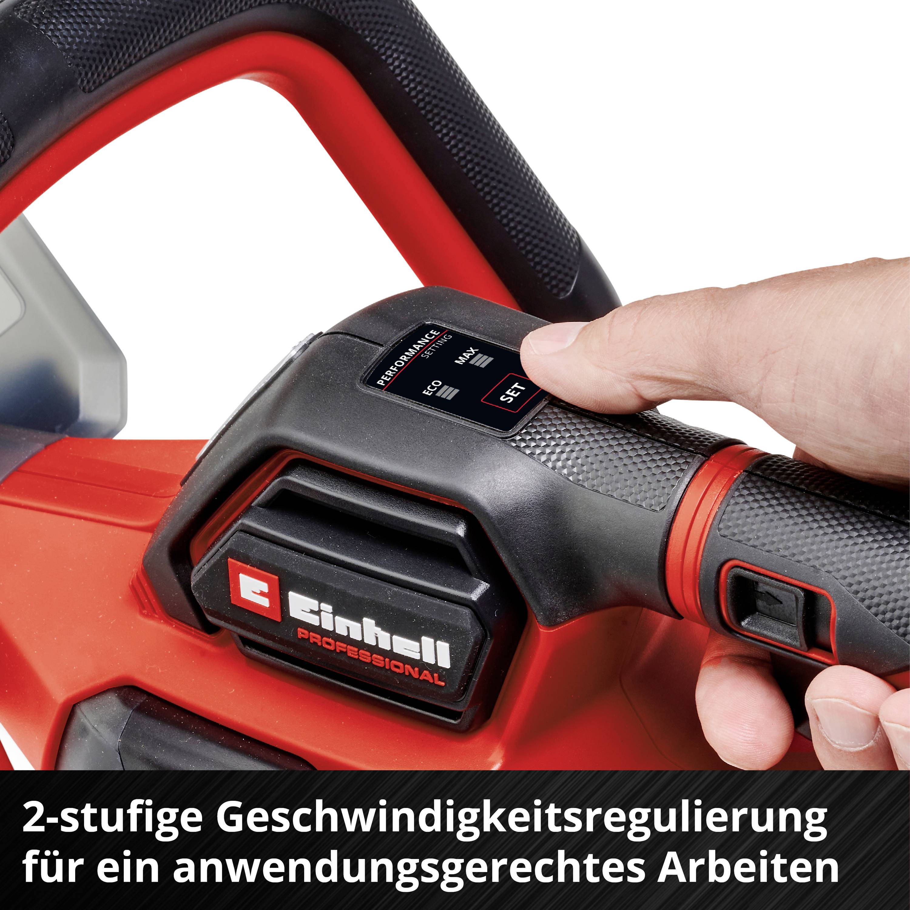 Een hand houdt een rode accuschroefmachine van Einhell. Tekst onderaan: '2-traps snelheidsregeling voor doelgericht werken'.