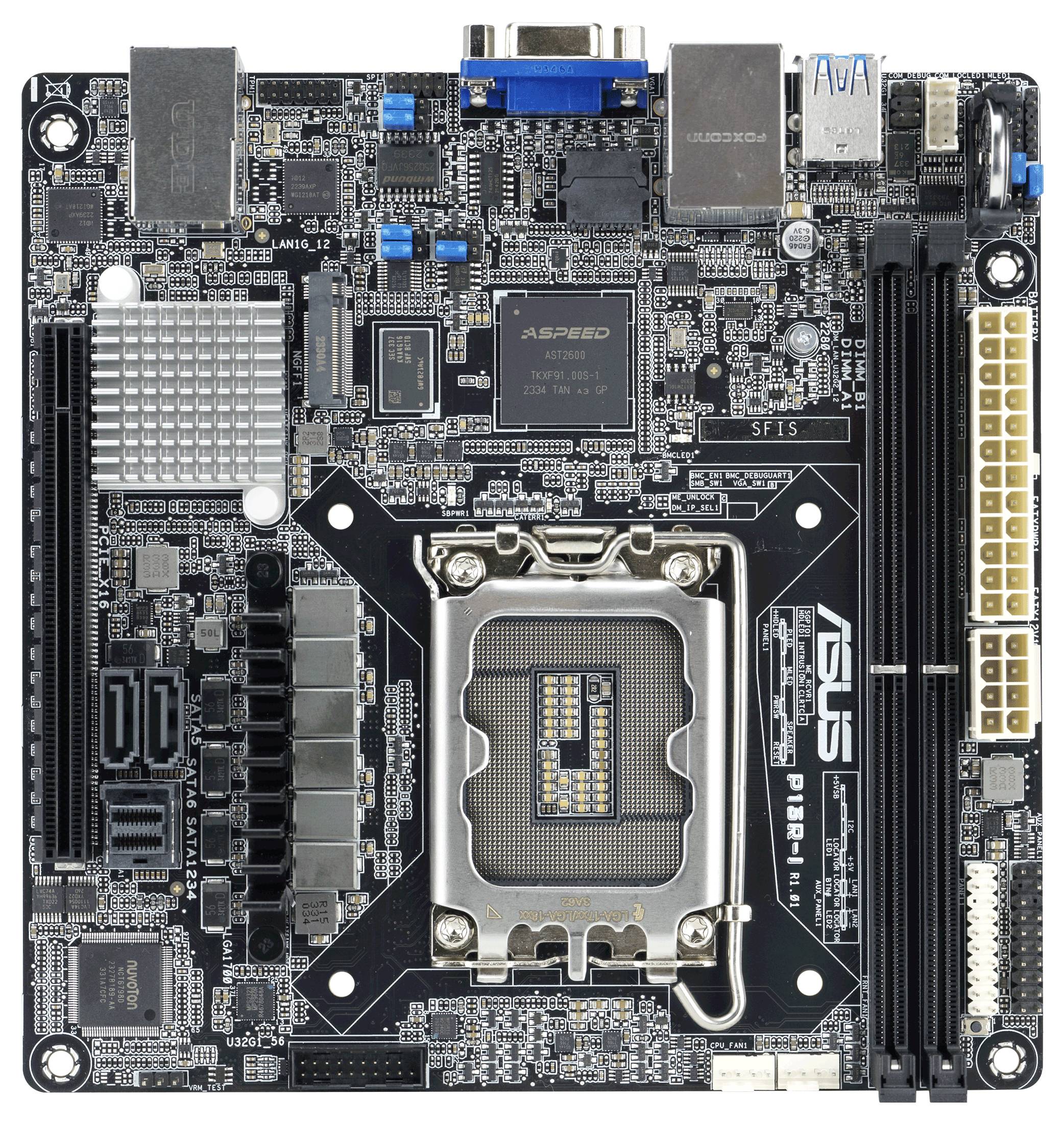 Een computermoederbord met verschillende aansluitingen, een CPU-socket in het midden en uitbreidingssleuven.