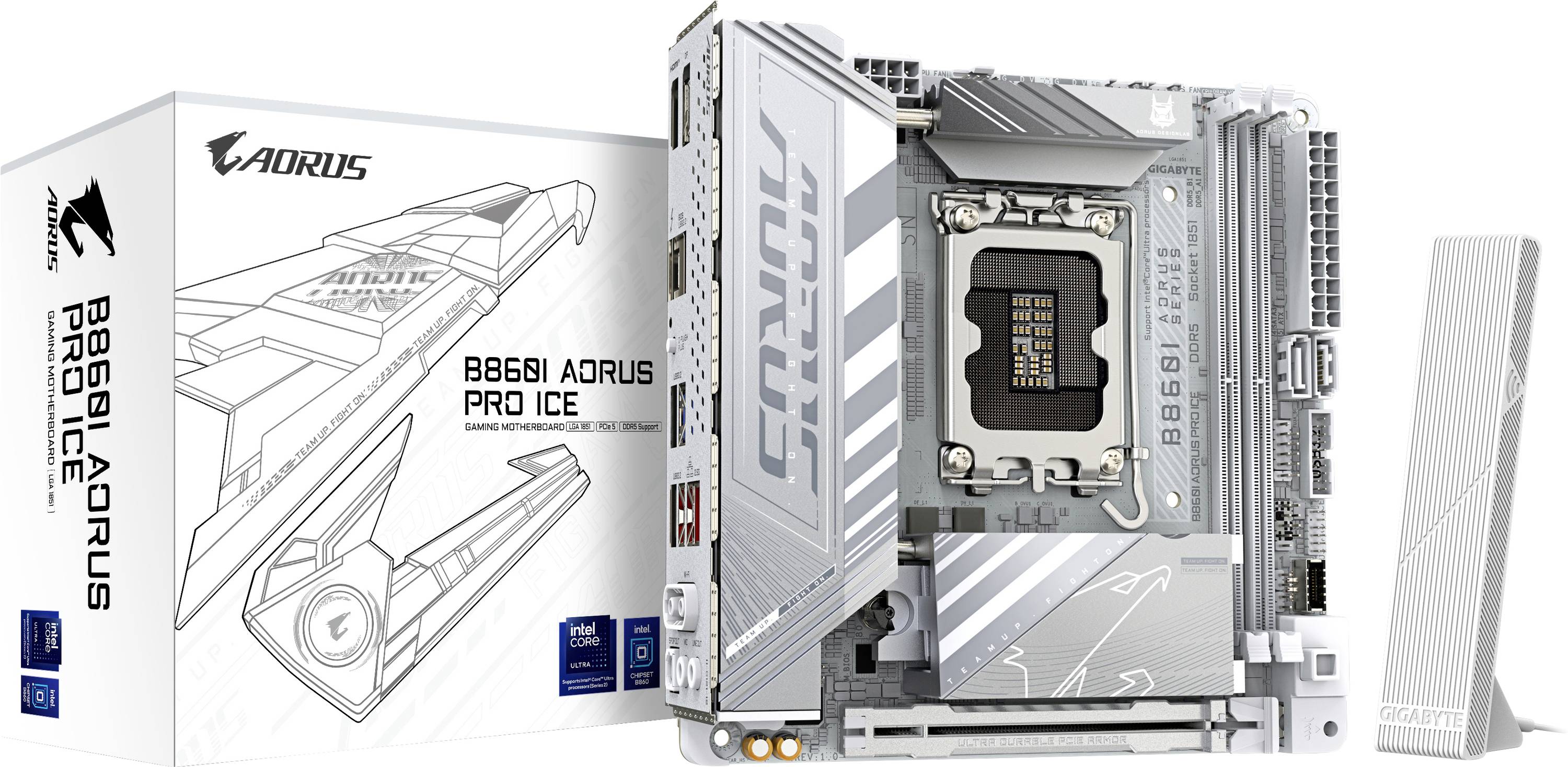 'B866I Aorus Pro Ice' moederbord tentoongesteld naast zijn verpakking, met een strak zilver- en witdesign waarbij het logo zichtbaar is.