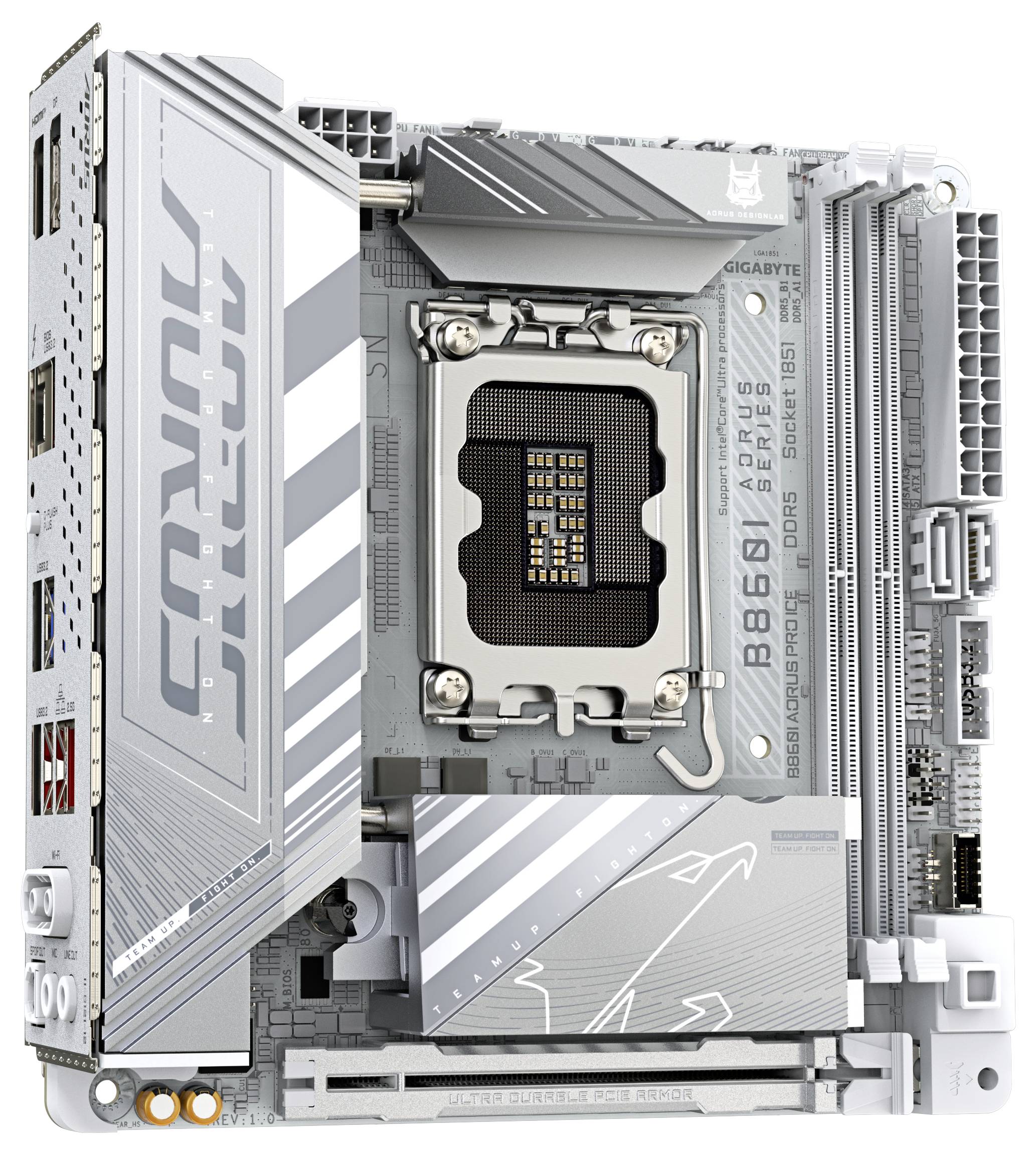 Een compacte, zilveren computermoederbord met gemarkeerde sleuven, poorten en aansluitingen, met in het midden het label 'B550I AORUS'.