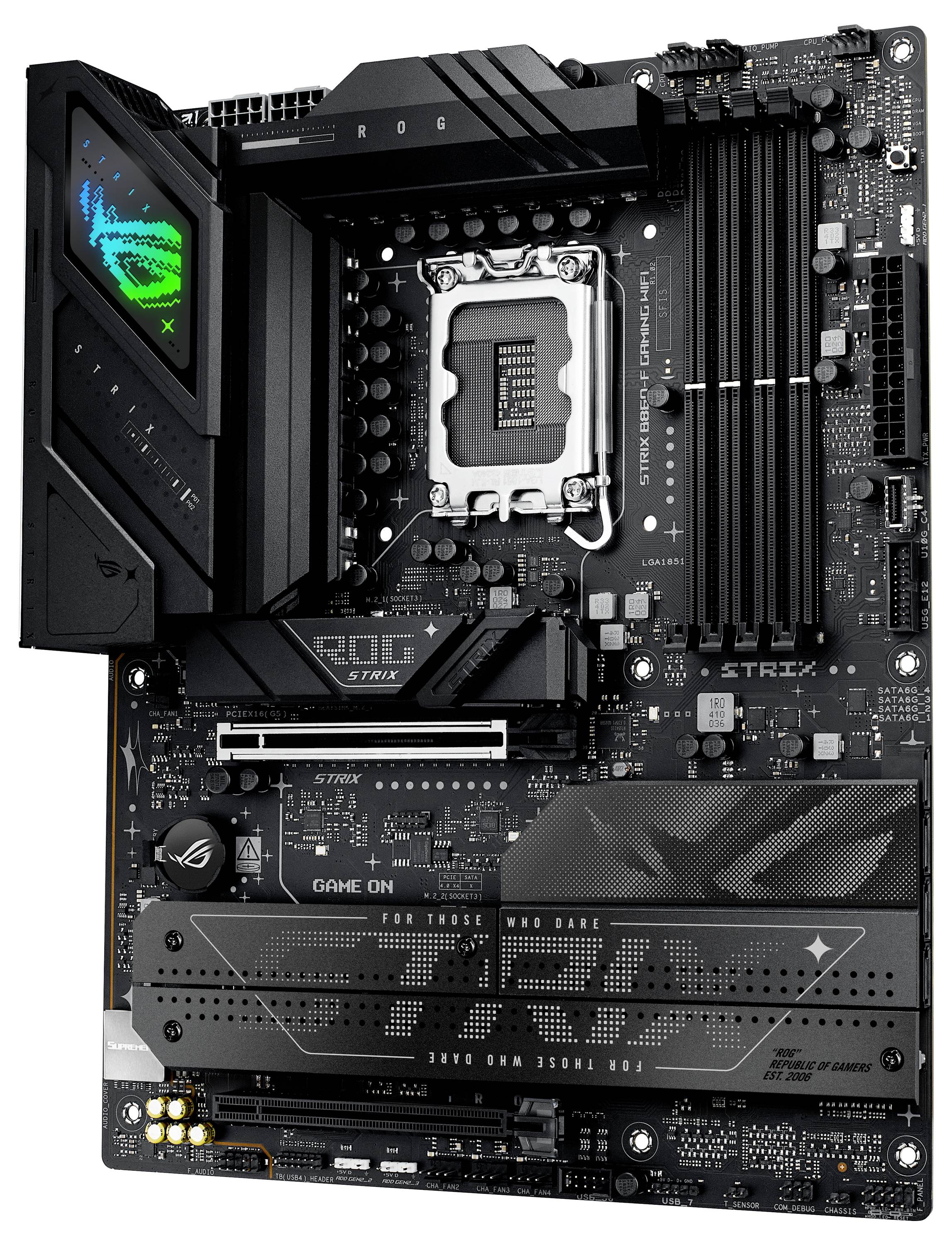 Een zwarte computermoederbord met verschillende componenten, waaronder RAM-sleuven, CPU-socket, warmteafleiders en merkdetails.