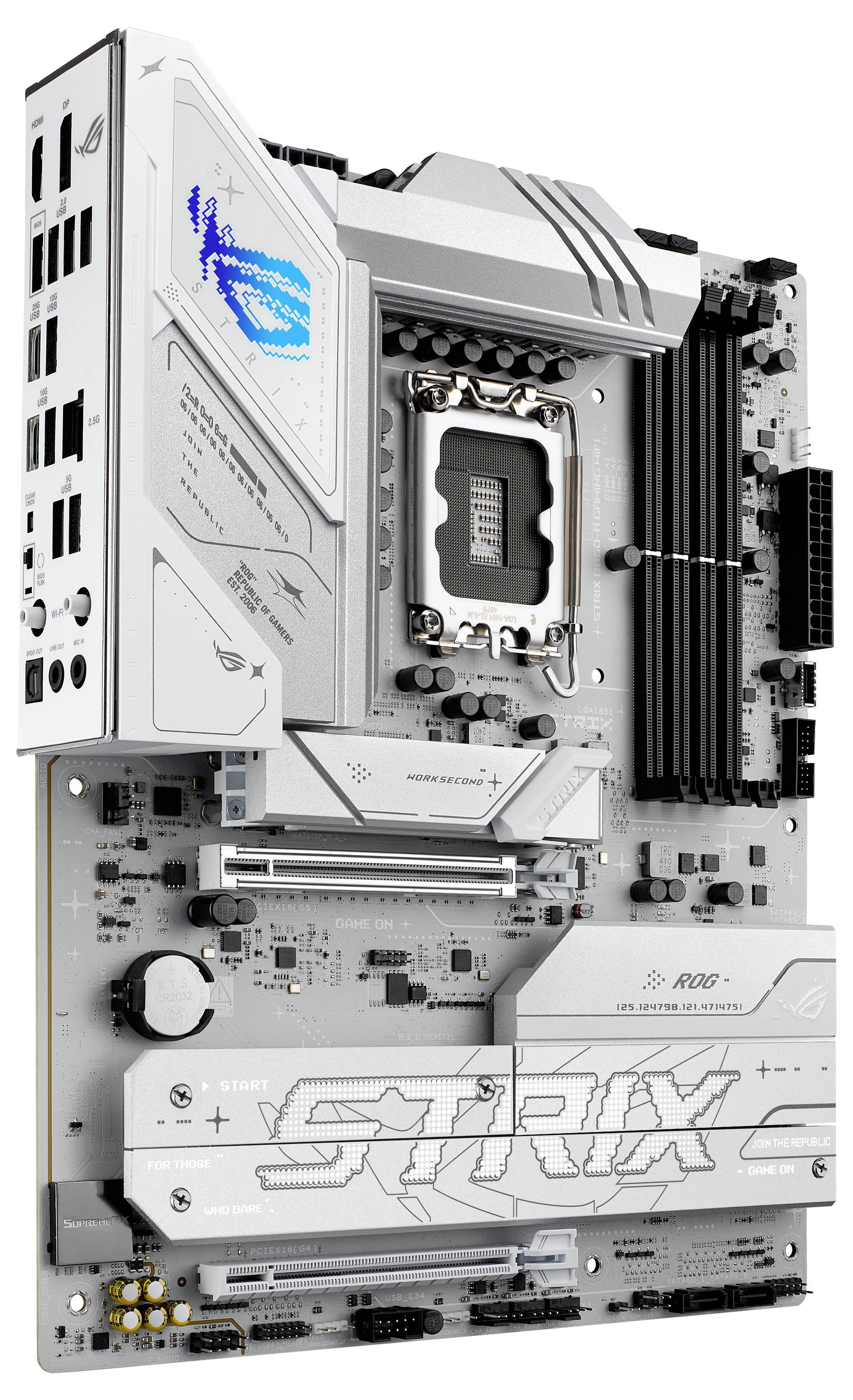 Een witte ATX-moederbord ontworpen voor gaming-pc's, met meerdere poorten, RAM-sleuven en een prominente aansluiting voor een CPU, met het woord 'STRIX' in het onderste gedeelte.