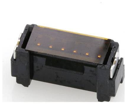 Zwarte, rechthoekige elektronische component met metalen aansluitingen aan de uiteinden en een transparante afdekking bovenop.