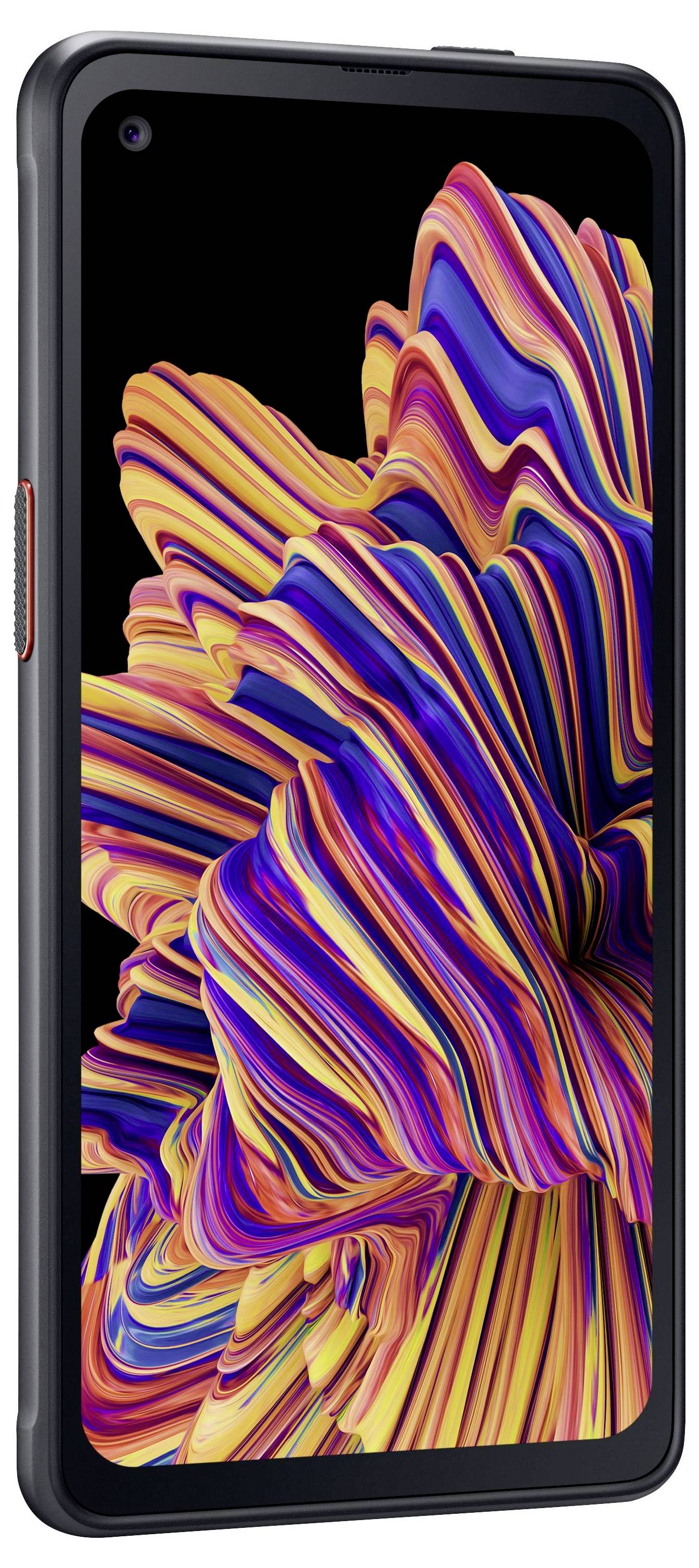 Smartphone met een levendig, abstract schermachtergrond in contrastrijke kleuren.