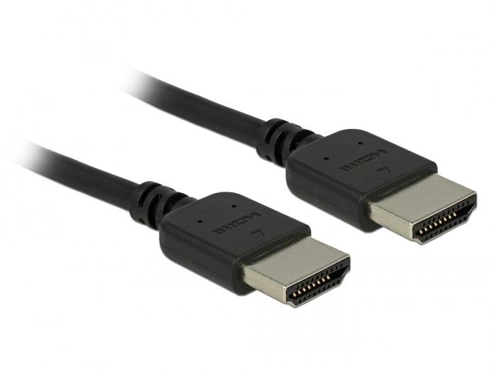 Twee zwarte HDMI-kabels met stekkers, naast elkaar liggend.