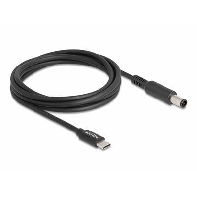 Zwart kabel met USB-C-stekker aan de ene kant en ronde stekker aan de andere kant, geschikt voor stroomvoorziening en gegevensoverdracht.