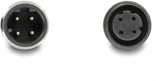 Een XLR-stekker met drie pinnen en een XLR-bus met drie gaten, beide afgebeeld op een witte achtergrond. Het zijn audio-aansluitcomponenten.