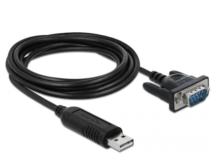 Zwart USB-naar-serieel kabel met USB-A-stekker aan de ene kant en een 9-pins RS-232-stekker aan de andere kant.